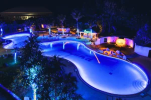 ラグナガーデンホテルで幻想的なナイトプールが解禁！沖縄の夜を遊び尽くす夏限定イベント