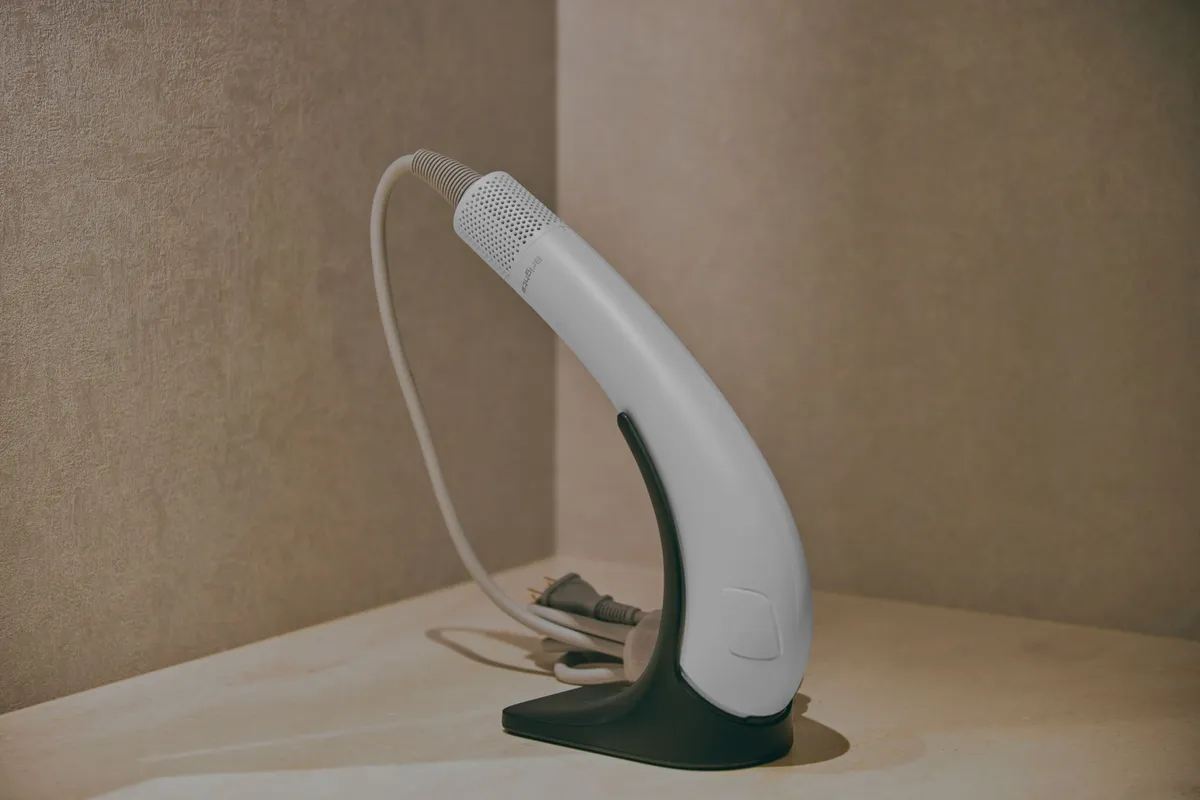 SHOWER DRYER