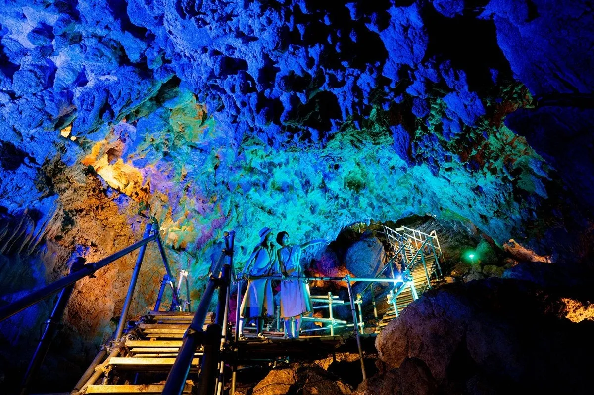 神秘的な雰囲気が漂うCAVE OKINAWA