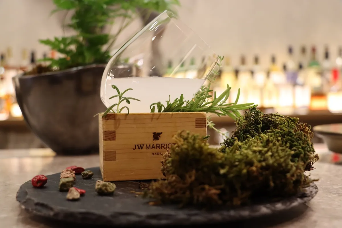 シグネチャーカクテル「宮都の雫」