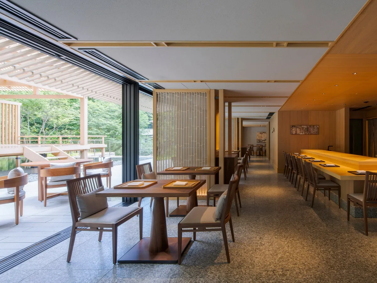 割烹料理「りょうぜん」の店内風景